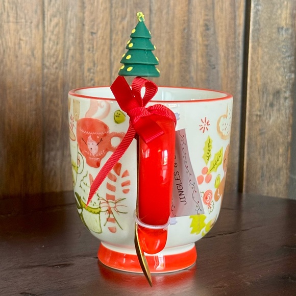 Gingerbread Man Mug with Christmas Tree Stirrer - Potter’s Studio Jingles & Joy - Picture 8 of 15